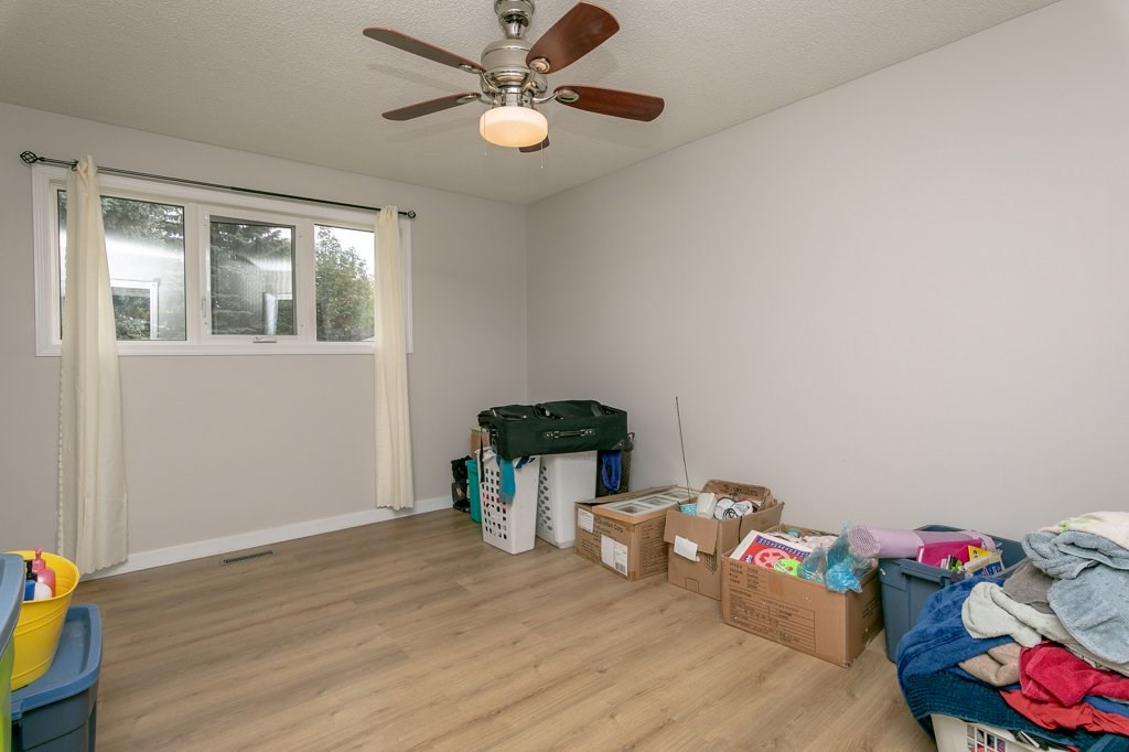 12 Larose Drive, St. Albert, AB, T8N 1S6 E4172665 David Pickering