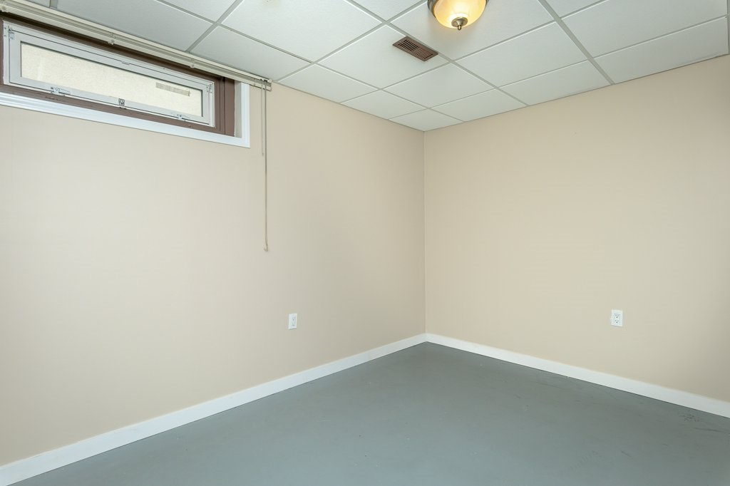 12 Larose Drive, St. Albert, AB, T8N 1S6 E4172665 David Pickering