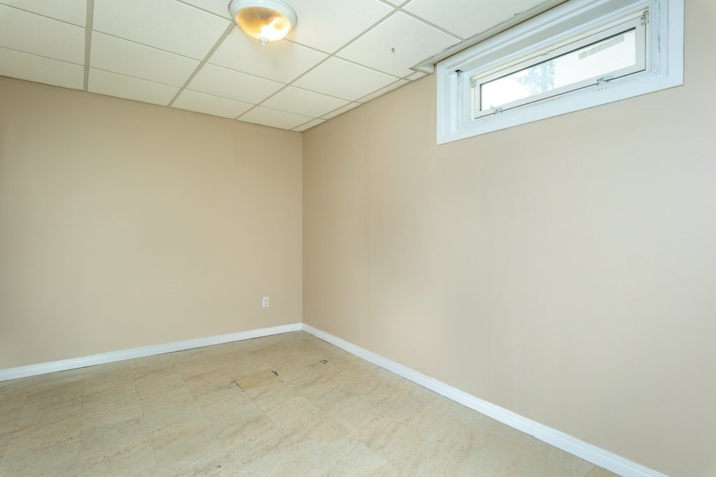 12 Larose Drive, St. Albert, AB, T8N 1S6 E4172665 David Pickering