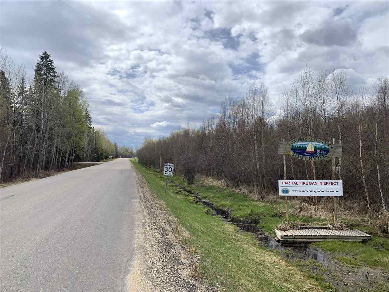 38 & 42 Lake View Avenue, Rural Lac Ste. Anne County, AB, T0E 1H0