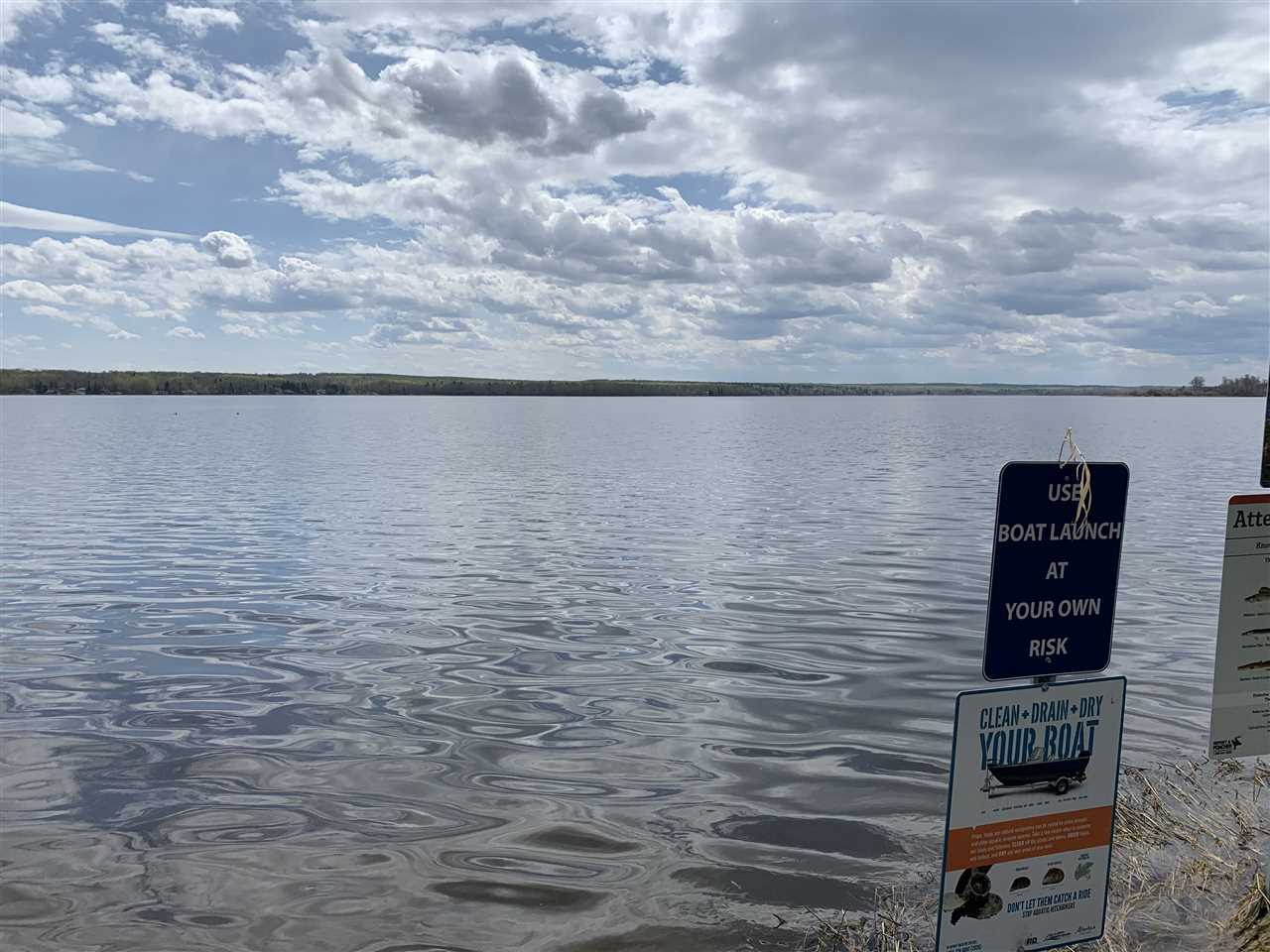 38 & 42 Lake View Avenue, Rural Lac Ste. Anne County, AB, T0E 1H0