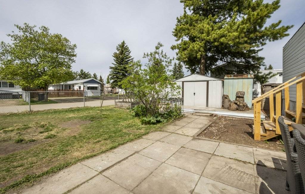 61 305 Calahoo Road, Spruce Grove, AB, T7X 3K6 E4198802 Raspberry