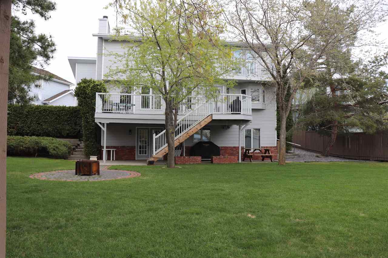 36 Hillside Crescent, Sherwood Park, AB, T8A 5C8 E4203436 Exclusive