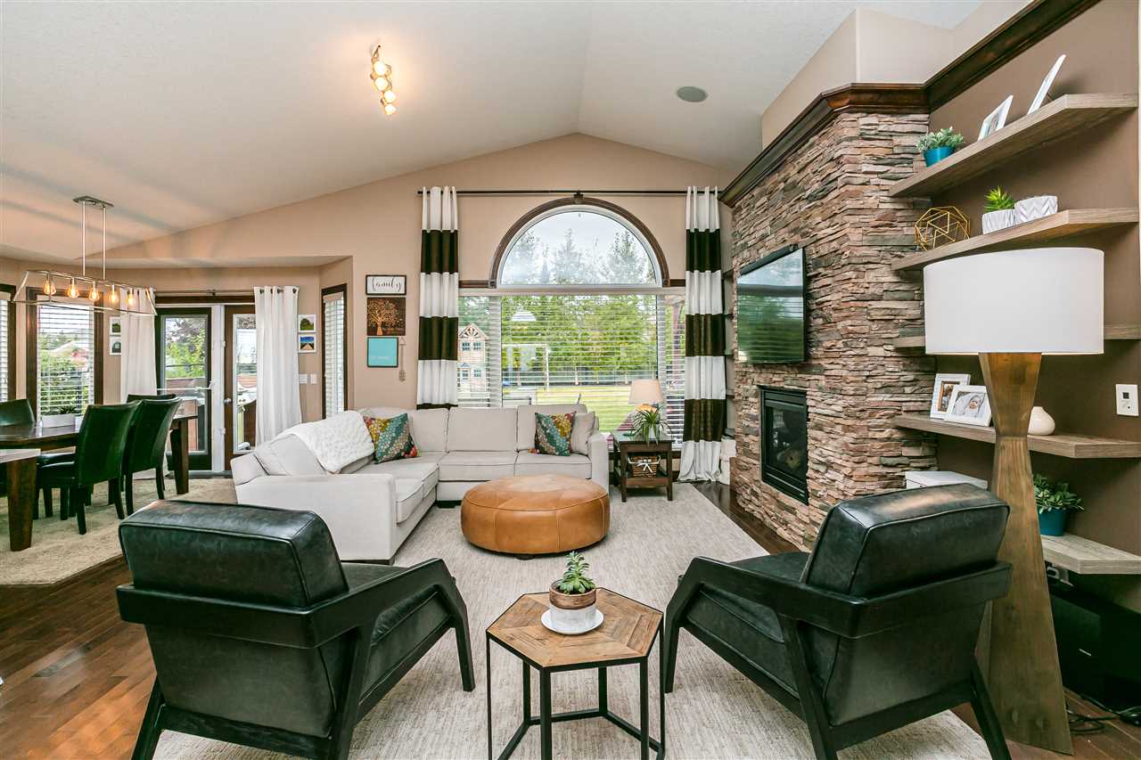 54 Greenfield Wynd, Fort Saskatchewan, AB, T8L 0E3 E4213178 Tawnie Misik & Camille Denis