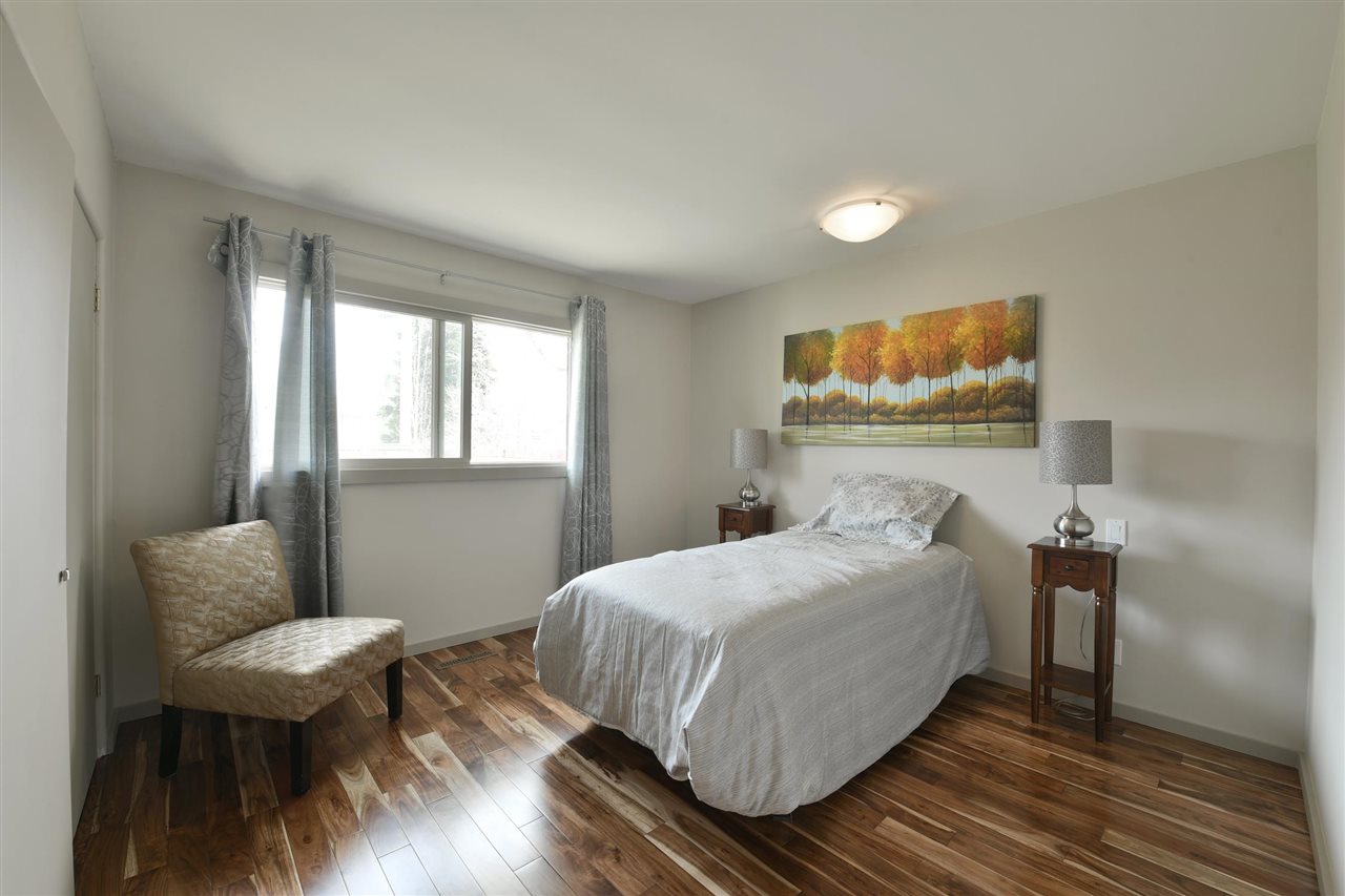 10411 Fulton Drive NW, Edmonton, AB, T6A 3X2 E4242650 Dana Bradley