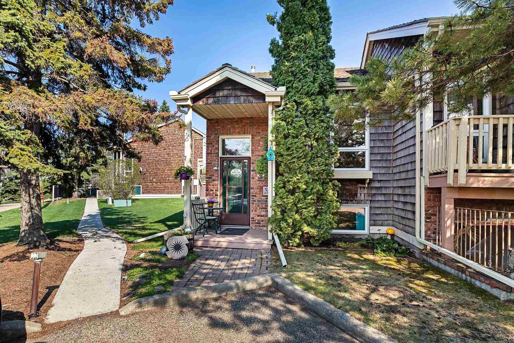 36 1440 Sherwood Drive, Sherwood Park, AB, T8A 4W3 E4247037 Trina Hodges & Megan Mohr Your