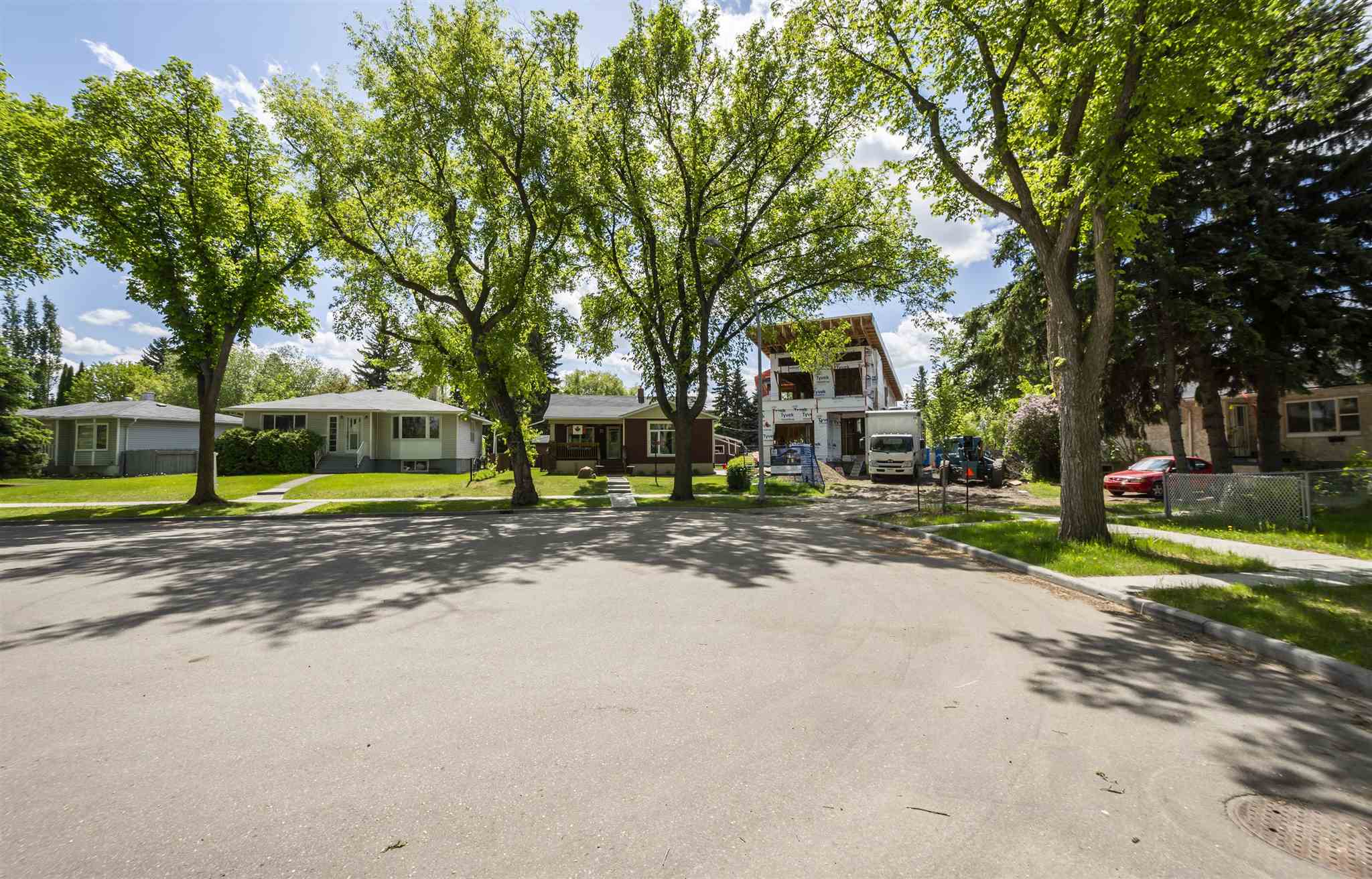 11249 71 Avenue, Edmonton, AB E4253096 Ricky Hill