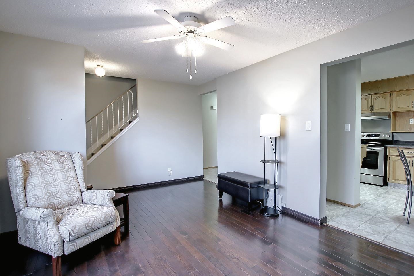 201 Primrose Gardens, Edmonton, AB, T5T 0R1 E4266446 Butch Zaprawa