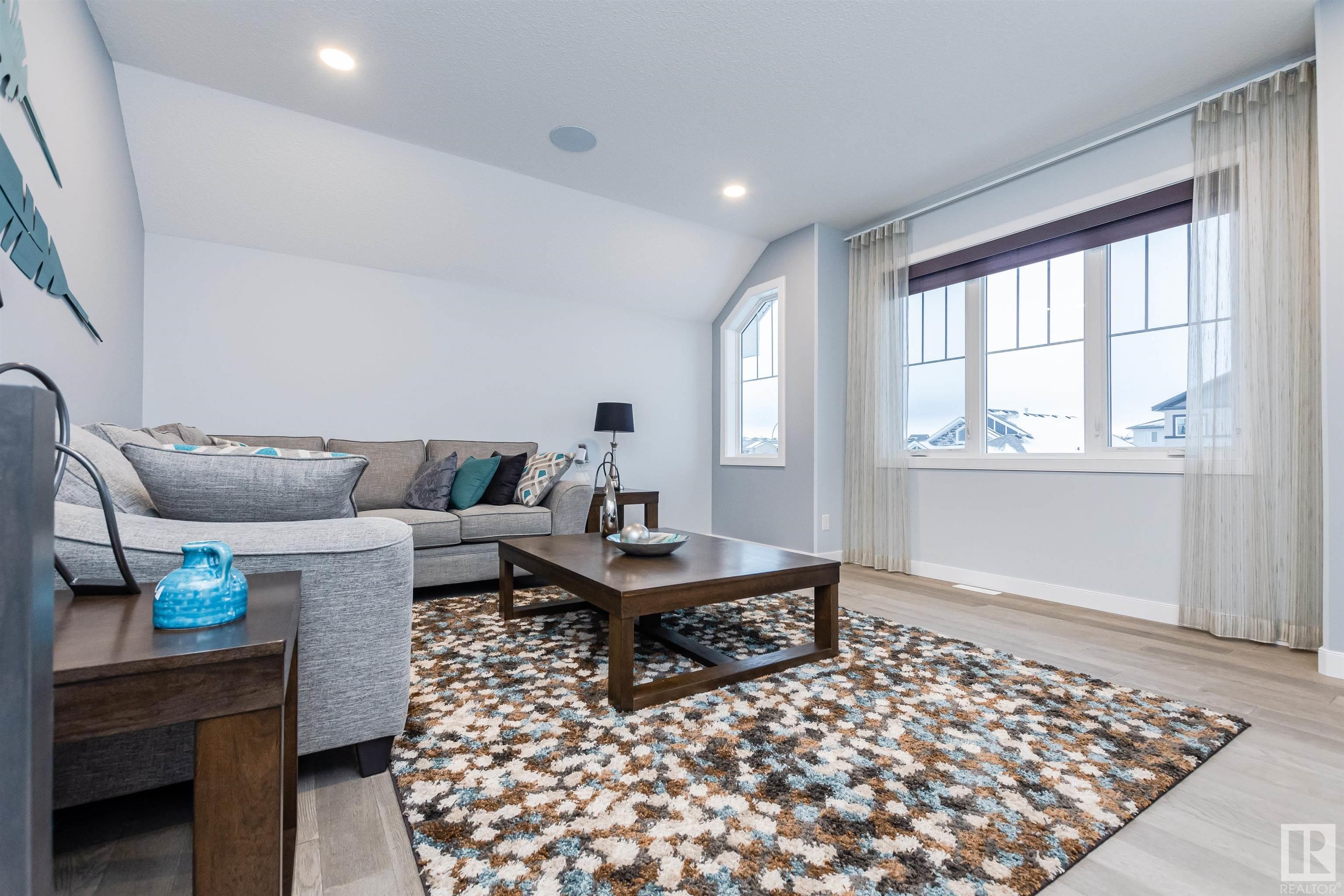 3 Lilac Bay, Spruce Grove, AB, T7X 0V7 E4274865 David Pickering