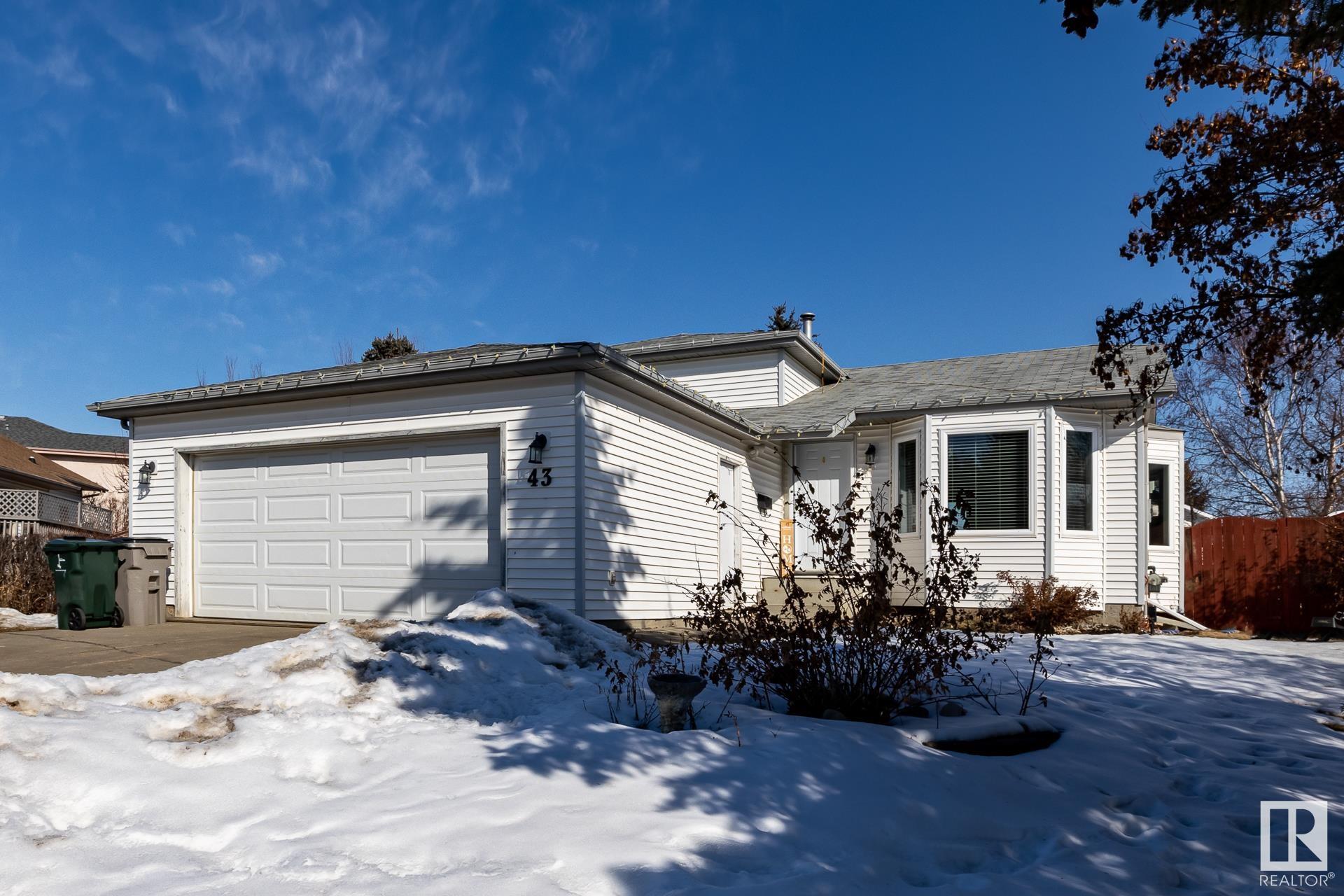 43 Aberdeen Way, Stony Plain, AB, T7Z 1K2 E4332245 Becca Duiker