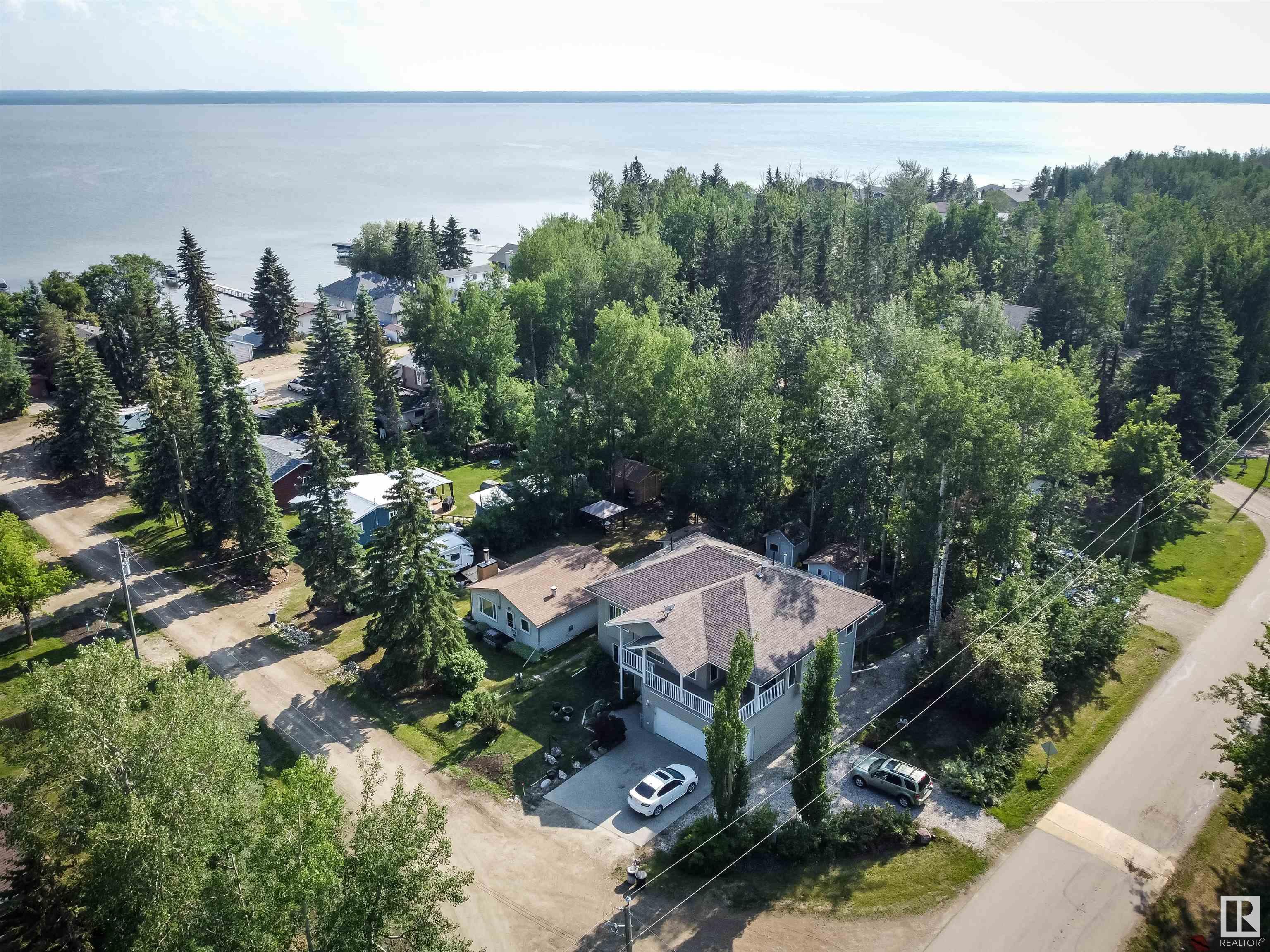 729 7 Street, Rural Lac Ste. Anne County, AB, T0E 1A0 E4345965