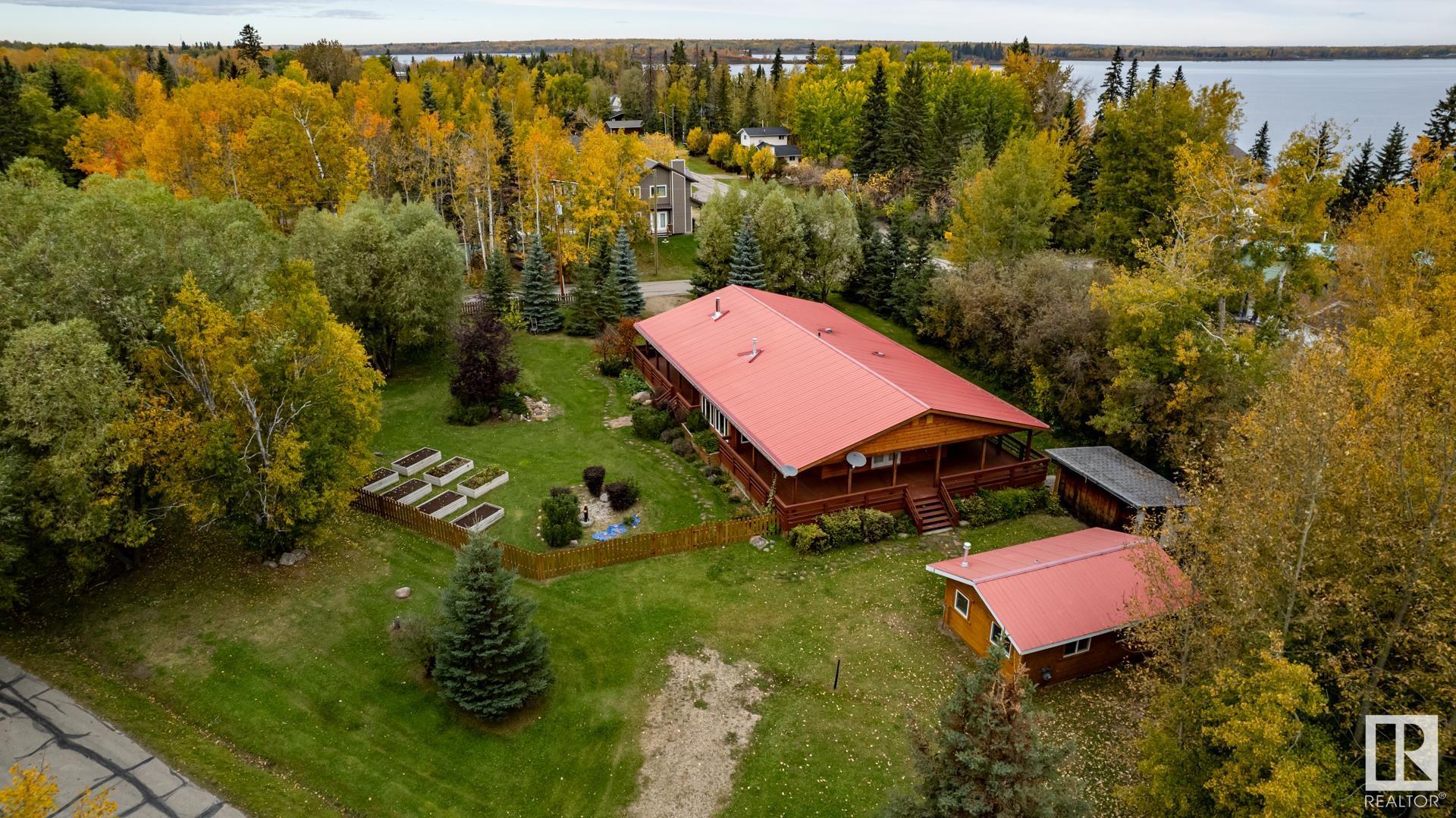 300 Valking Road, Rural Lac Ste. Anne County, AB, T0E 0A2 E4360185