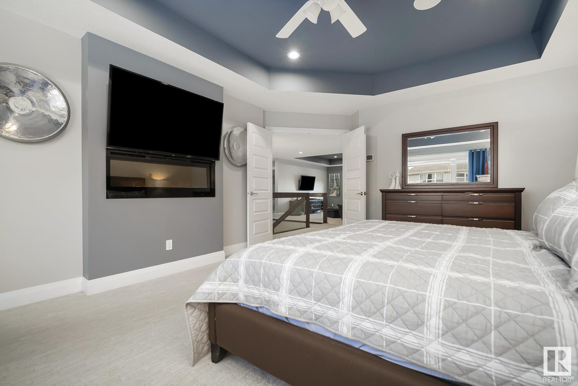 2429 Ashcraft Crescent, Edmonton, AB, T6W 2M9 E4371481 Ashley