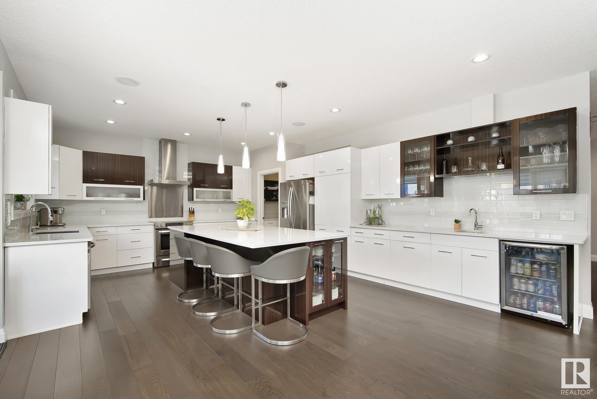 2429 Ashcraft Crescent, Edmonton, AB, T6W 2M9 E4371481 Ashley