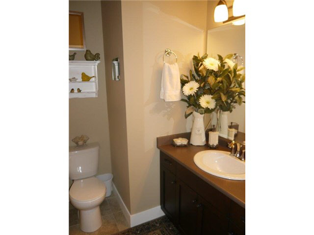 9 34130 Old Yale Road Abbotsford Bc F1447292 Laura Lindstrom Prec And Kim Parley