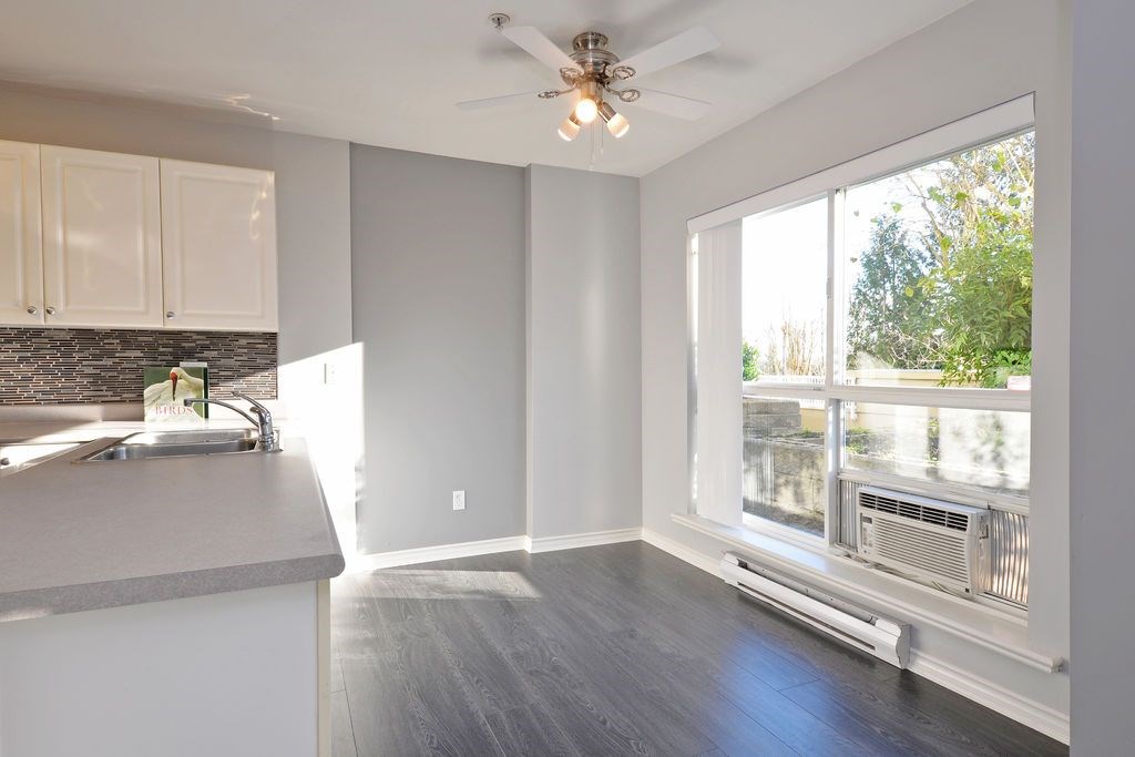 305, 22230 North Avenue, Maple Ridge, BC, V2X 2L5 R2016074 Eales