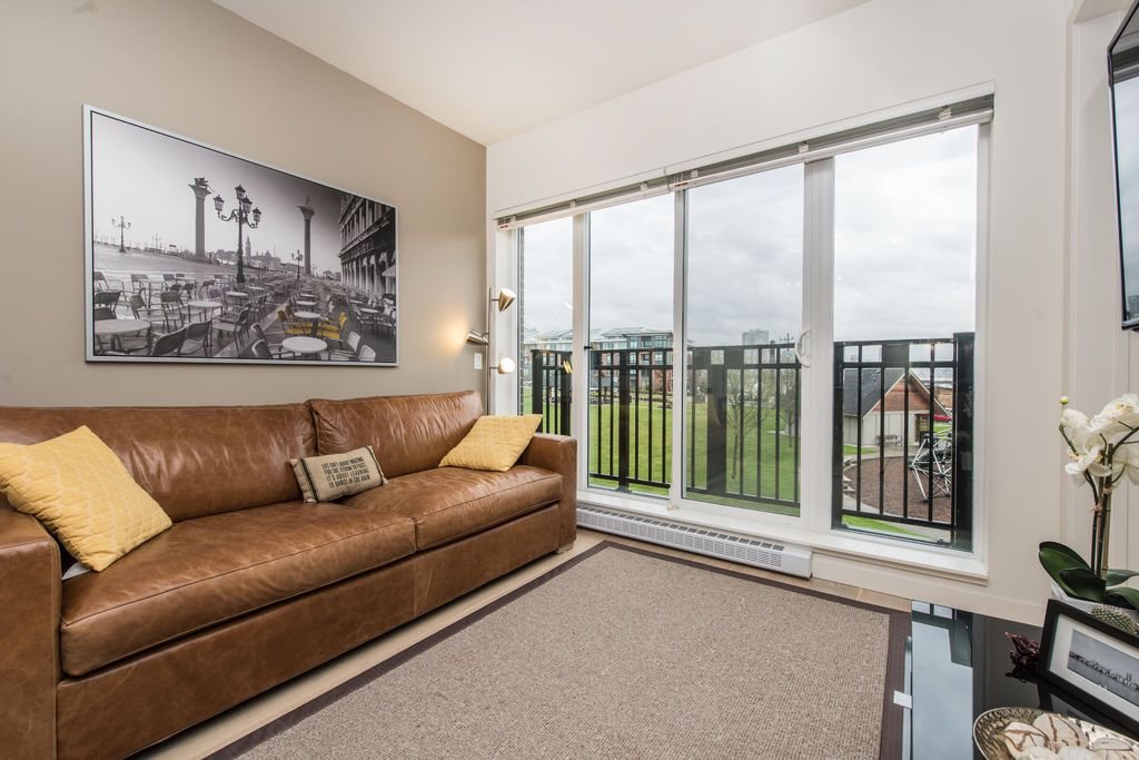 202 215 Brookes Street, New Westminster, BC, V3M 0G5 R2047951 Matt