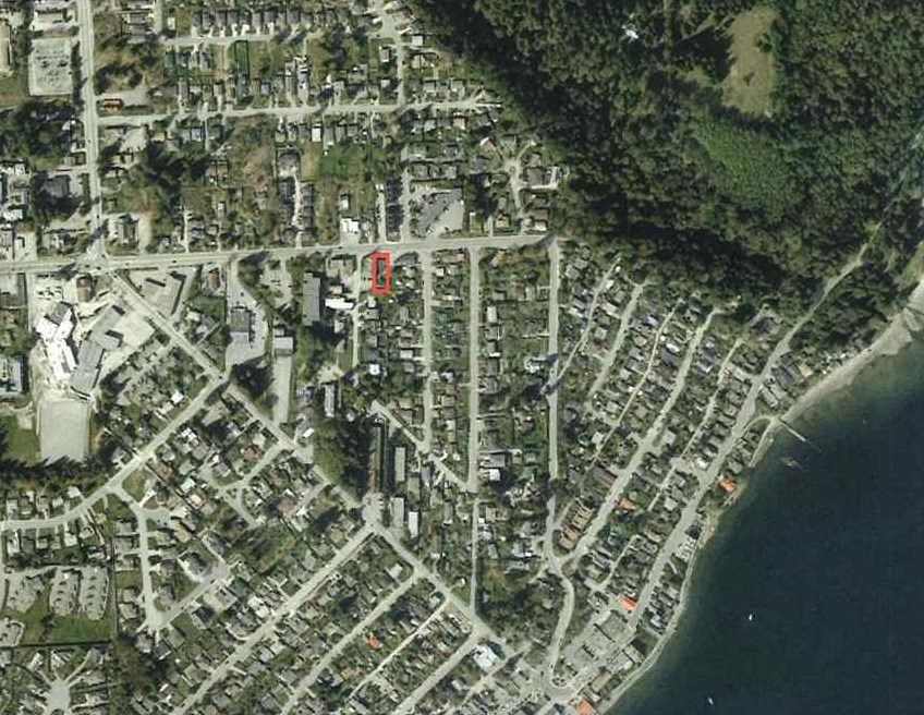 699 Gibsons Way, Gibsons, BC, V0N 1V9 R2063681 Fran Miller Personal Real Estate Corporation