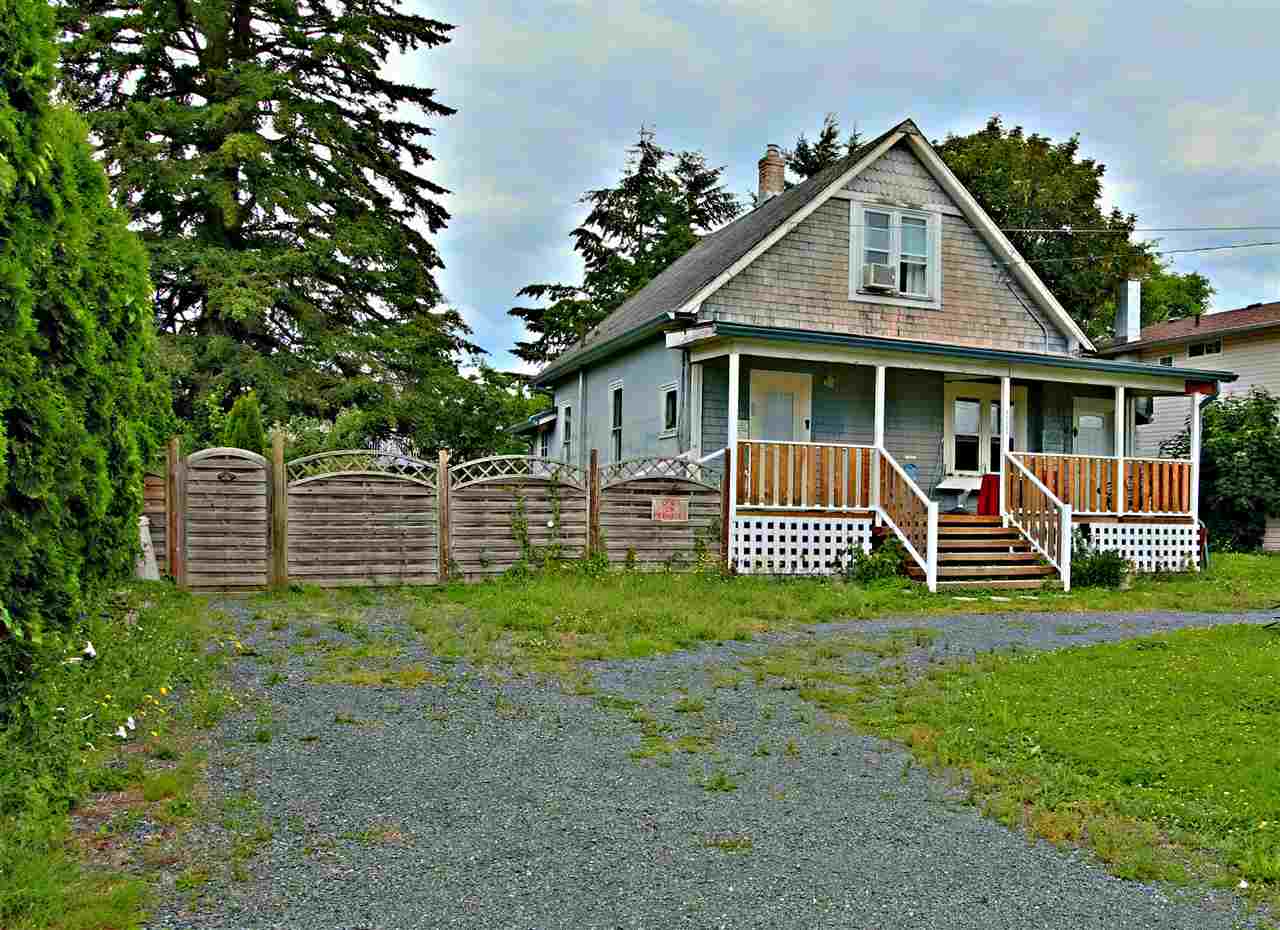45685 Henderson Avenue, Chilliwack, BC R2082579 Bigtown Real Estate