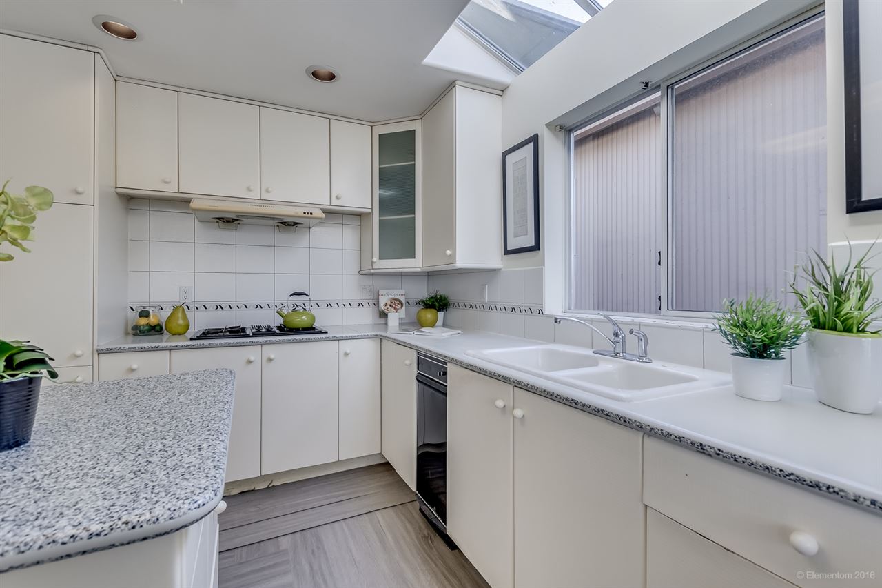 2421 Eddington Drive, Vancouver, BC, V6L 2G2 R2093197 Sharon Lum