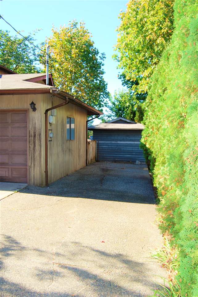 2215 McMillan Road, Abbotsford, BC, V2S 4Y4 R2116854 Todd Hendrickson