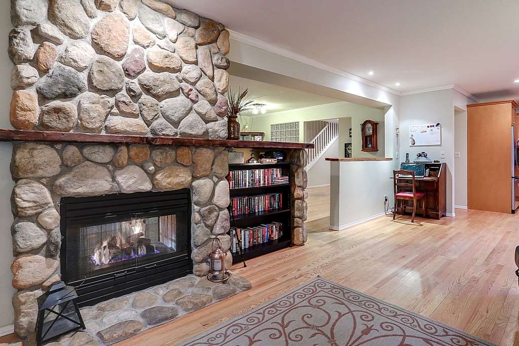 18 Deerwood Place, Port Moody, BC, V3H 4X7 R2135934 Jeff Pennington