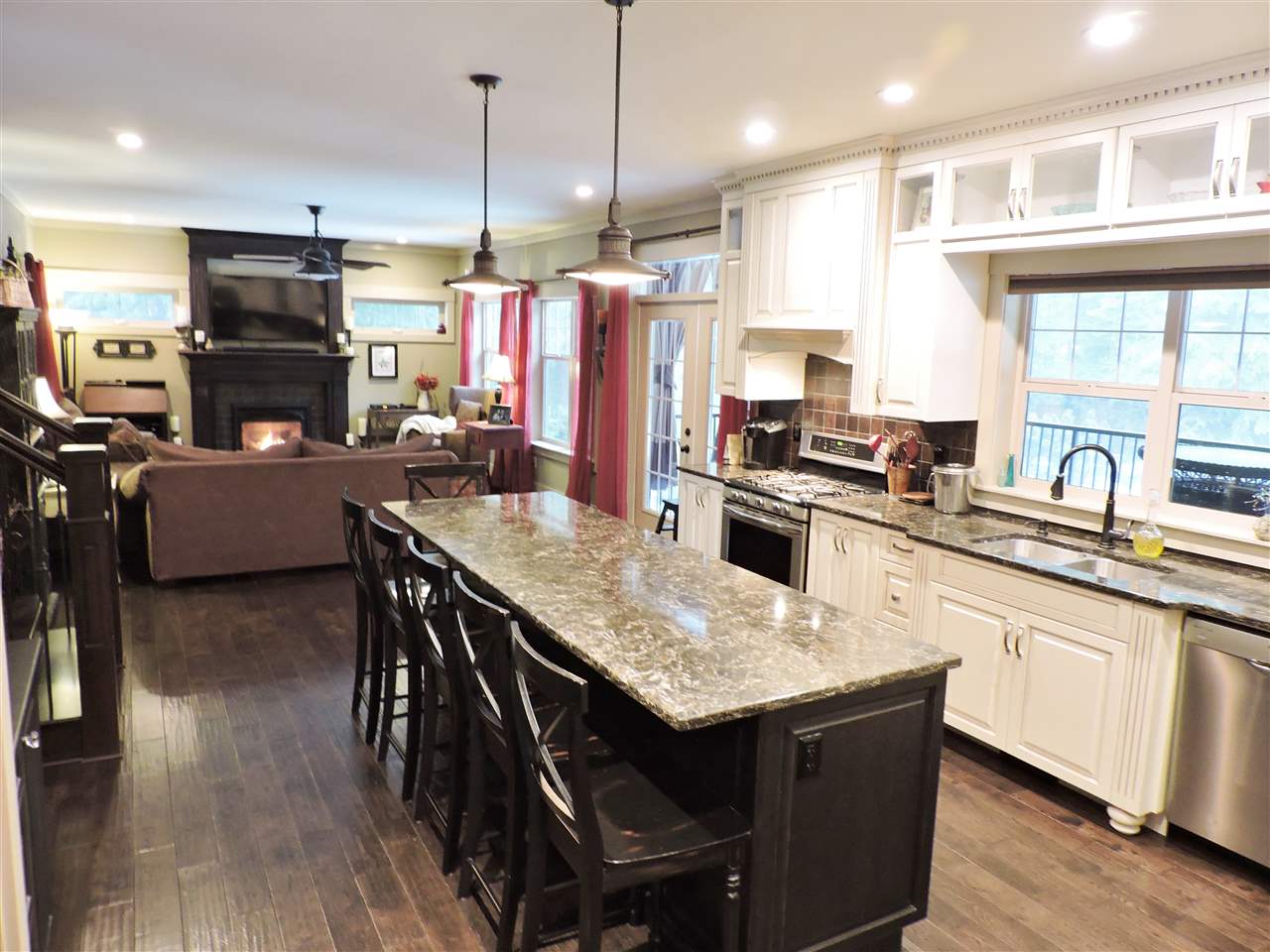 32910 Richards Avenue, Mission, BC R2139421 Taylor McPherson