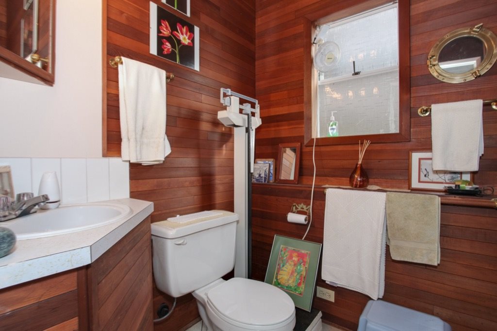 14730 Goggs Avenue, White Rock, BC, V4B 2N2 R2141575 ROSTAS + CADEZ