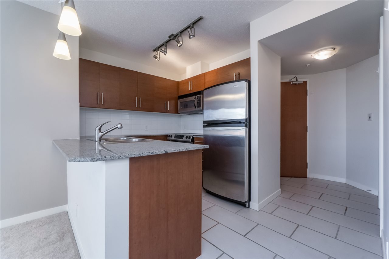 905 813 Agnes Street, New Westminster, BC, V3M 0A9 R2144265 Jeremy Rae