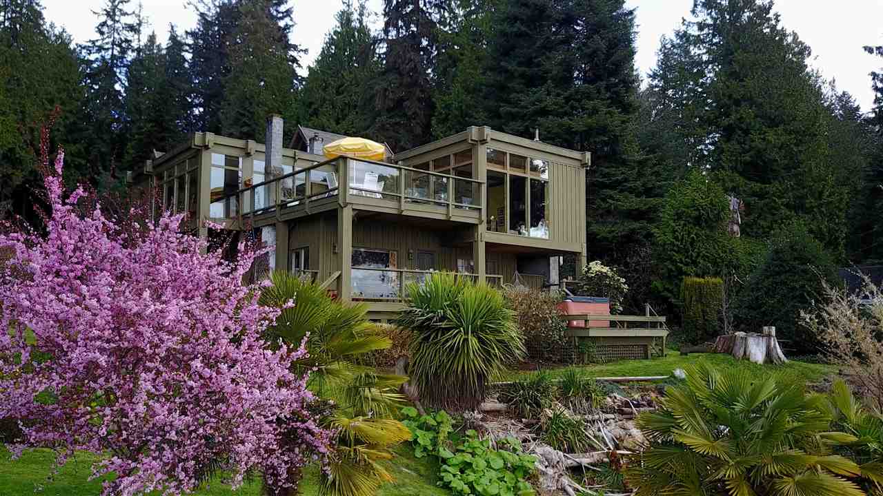 2667 Lower Road, Roberts Creek, BC, V0N 2W4 R2154880 Fran Miller