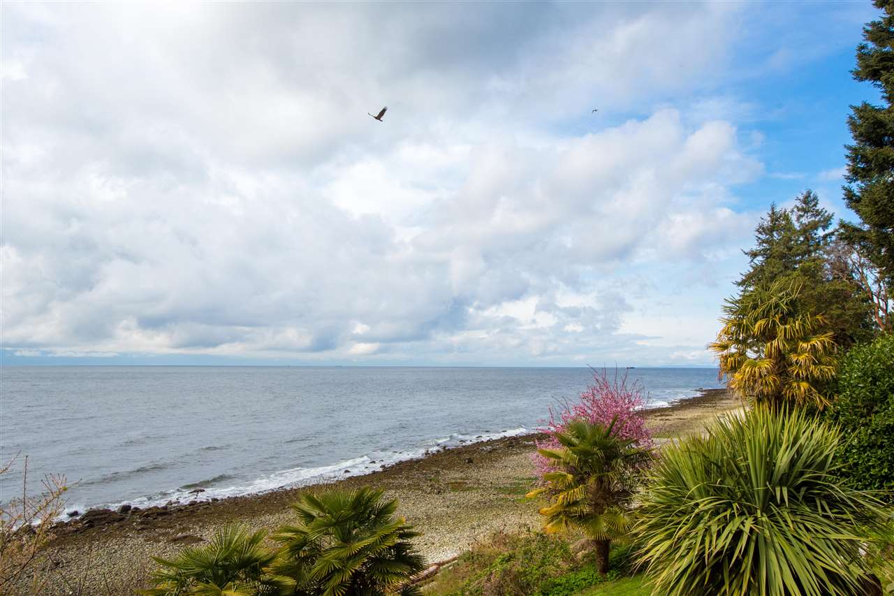 2667 Lower Road, Roberts Creek, BC, V0N 2W4 R2154880 Fran Miller