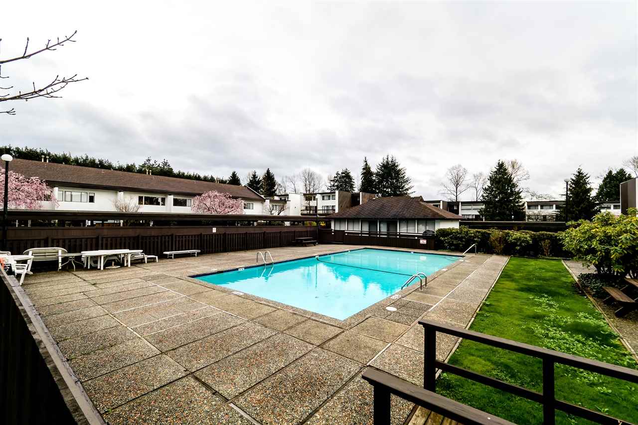 7 7365 Montecito Drive, Burnaby, BC, V5A 1R4 R2162174 Glenn Warren