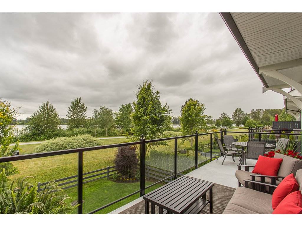  24 19538 Reach, Pitt Meadows, BC R2176230 Phil er