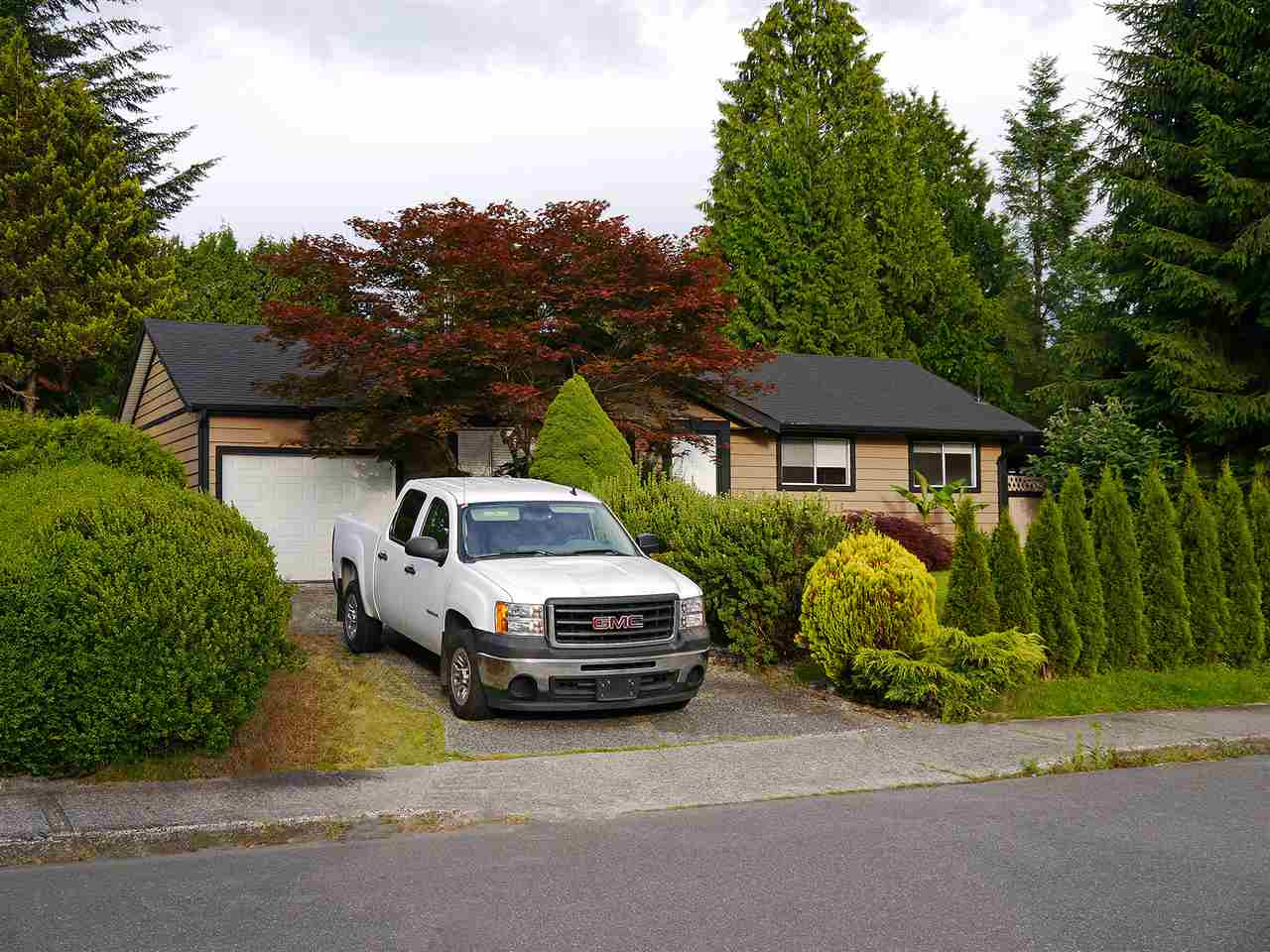 12218 211 Street, Maple Ridge, BC, V2X 8C9 R2181931 Patti and Wes Goss