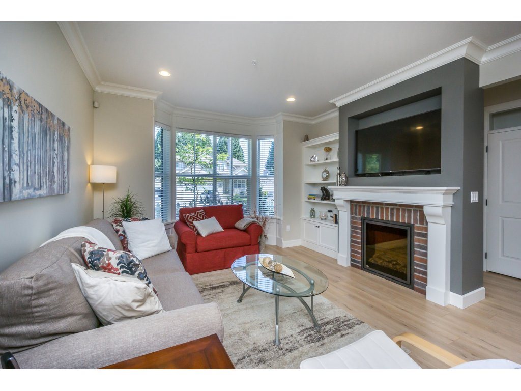 25 33460 Lynn Avenue, Abbotsford, BC, V2S 0H6 • R2186994 • Shawn Webster