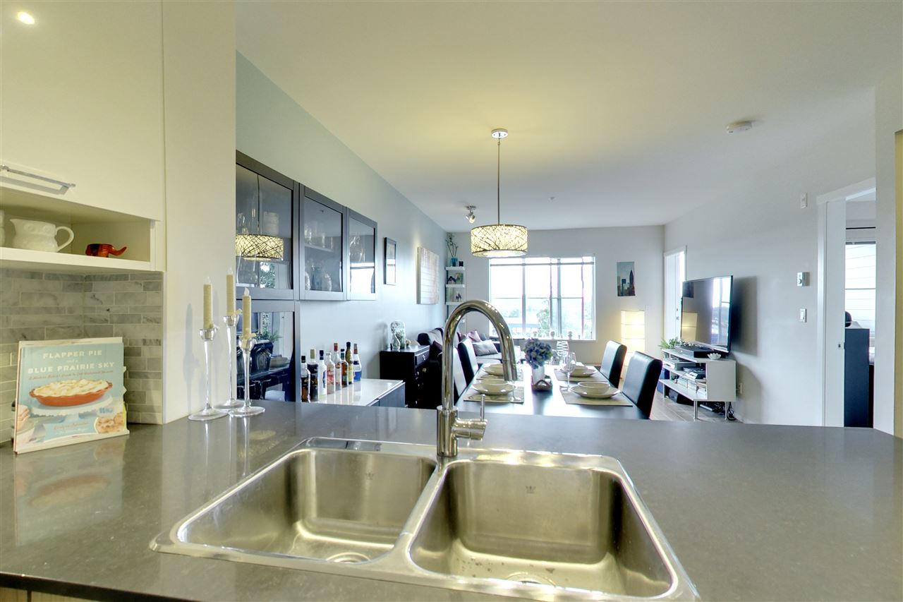 305 202 Lebleu Street Coquitlam Bc R2191621
