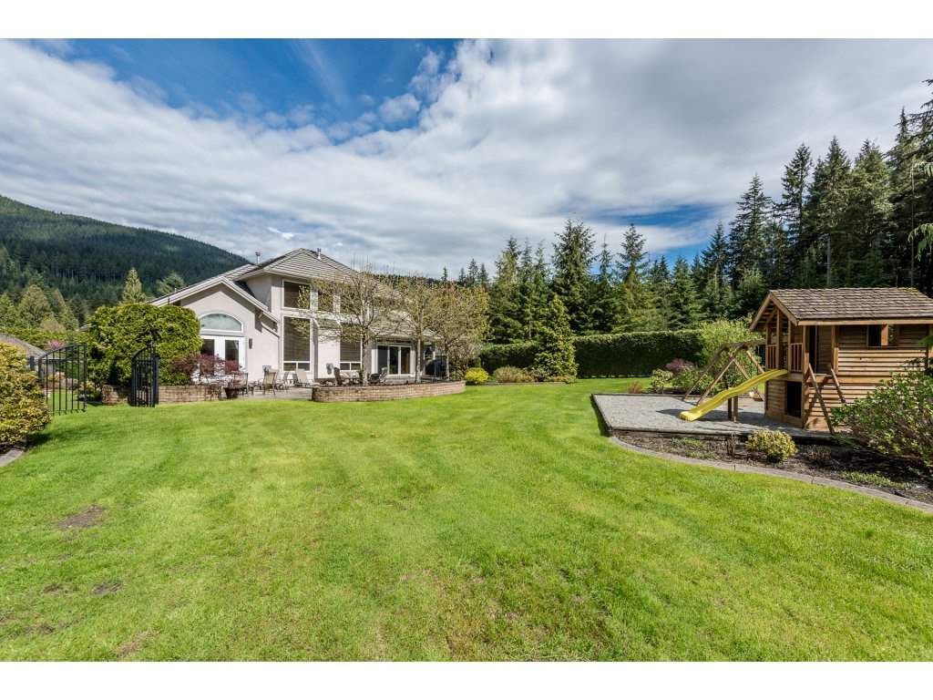 400 Canterwood Court, Anmore, BC, V3H 3C8 R2198306 Milo and