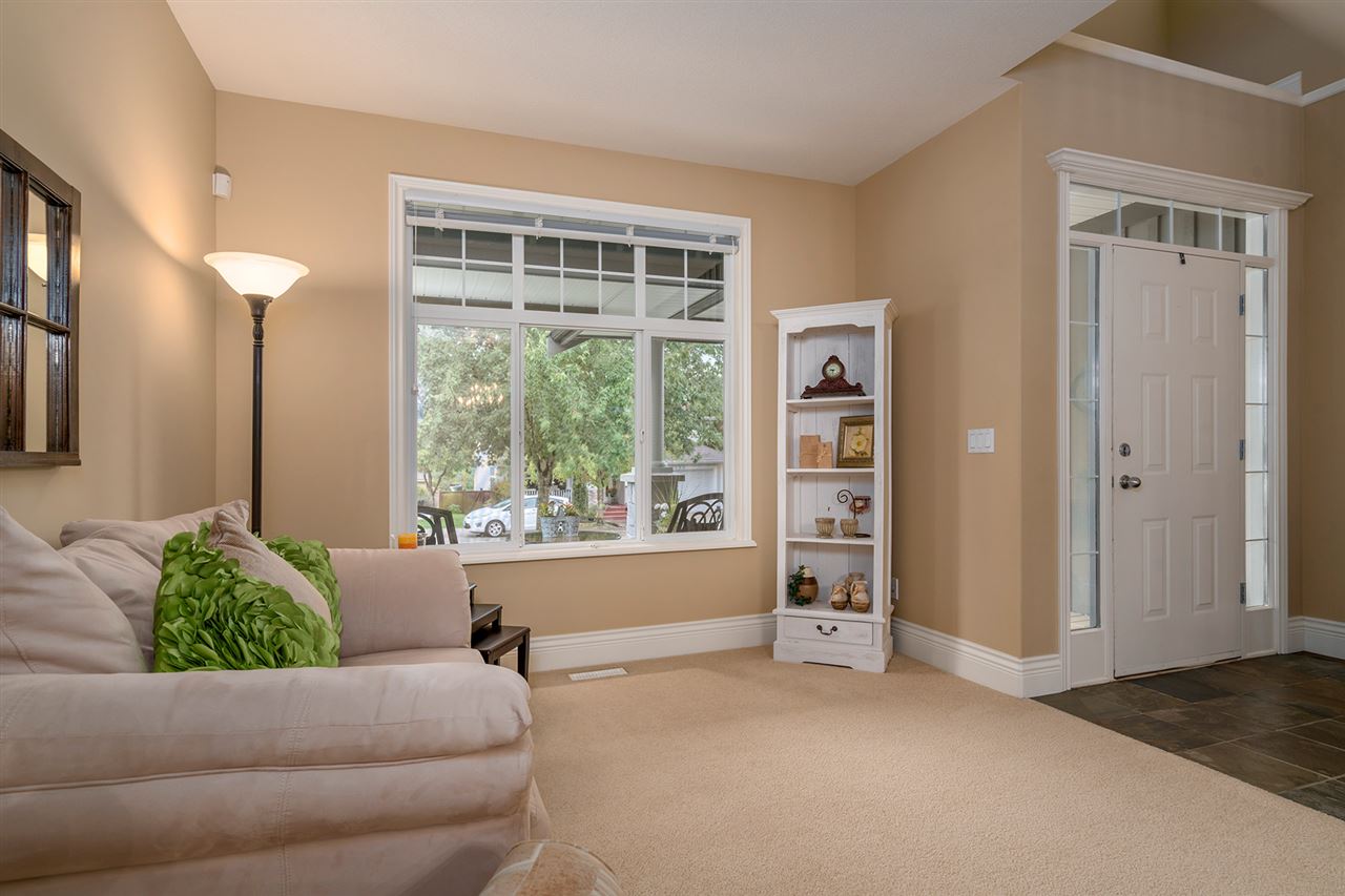 10552 Baker Place, Maple Ridge, BC, V2W 2B8 R2213129 Eales & Eales