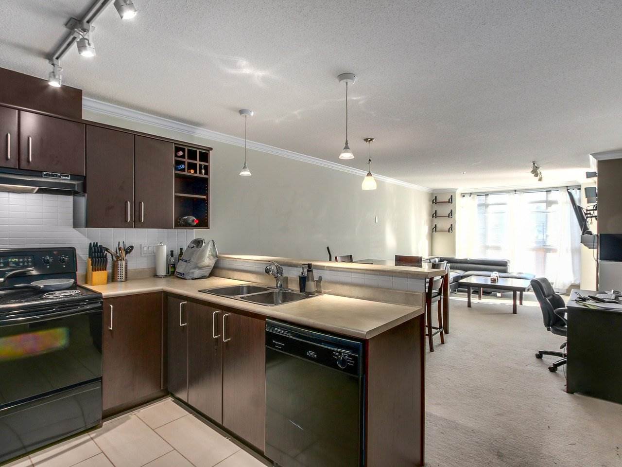 210 3148 St Johns Street, Port Moody, BC, V3H 5E6 » R2220316