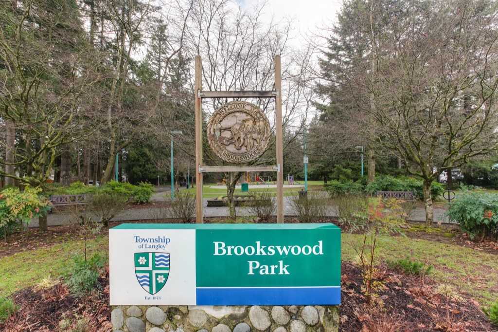 52 2305 200 Street, Langley, BC, V2Z 1Z2 R2233156 ROSTAS + CADEZ