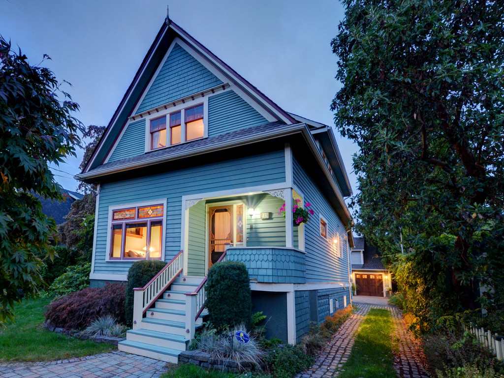 219 Regina Street, New Westminster, BC, V3L 1S7 R2233544 Matt