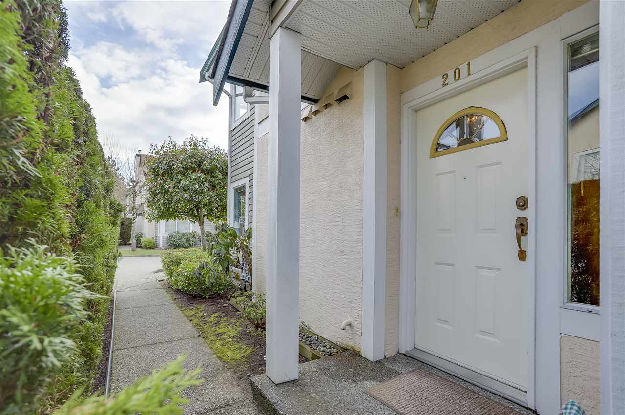 201 8972 Fleetwood Way, Surrey, BC, V3R 0T5 R2248523 Patti and Wes