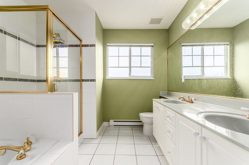 # 67 2979 Panorama Drive, Coquitlam, BC | R2250312 | Home ...