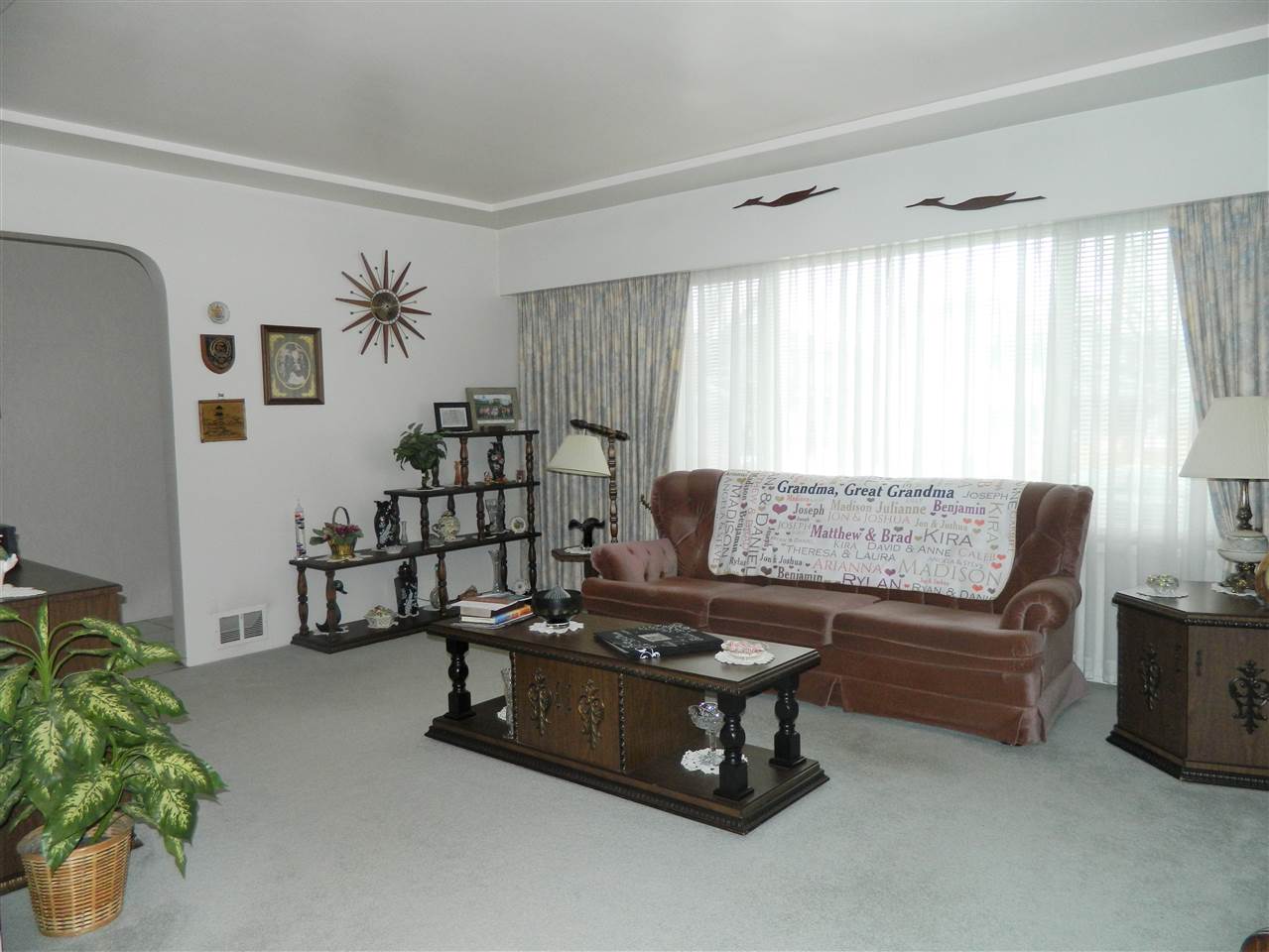 4542 Brentlawn Drive, Burnaby, BC, V5C 3V1 R2249981 Neufeld Real Estate