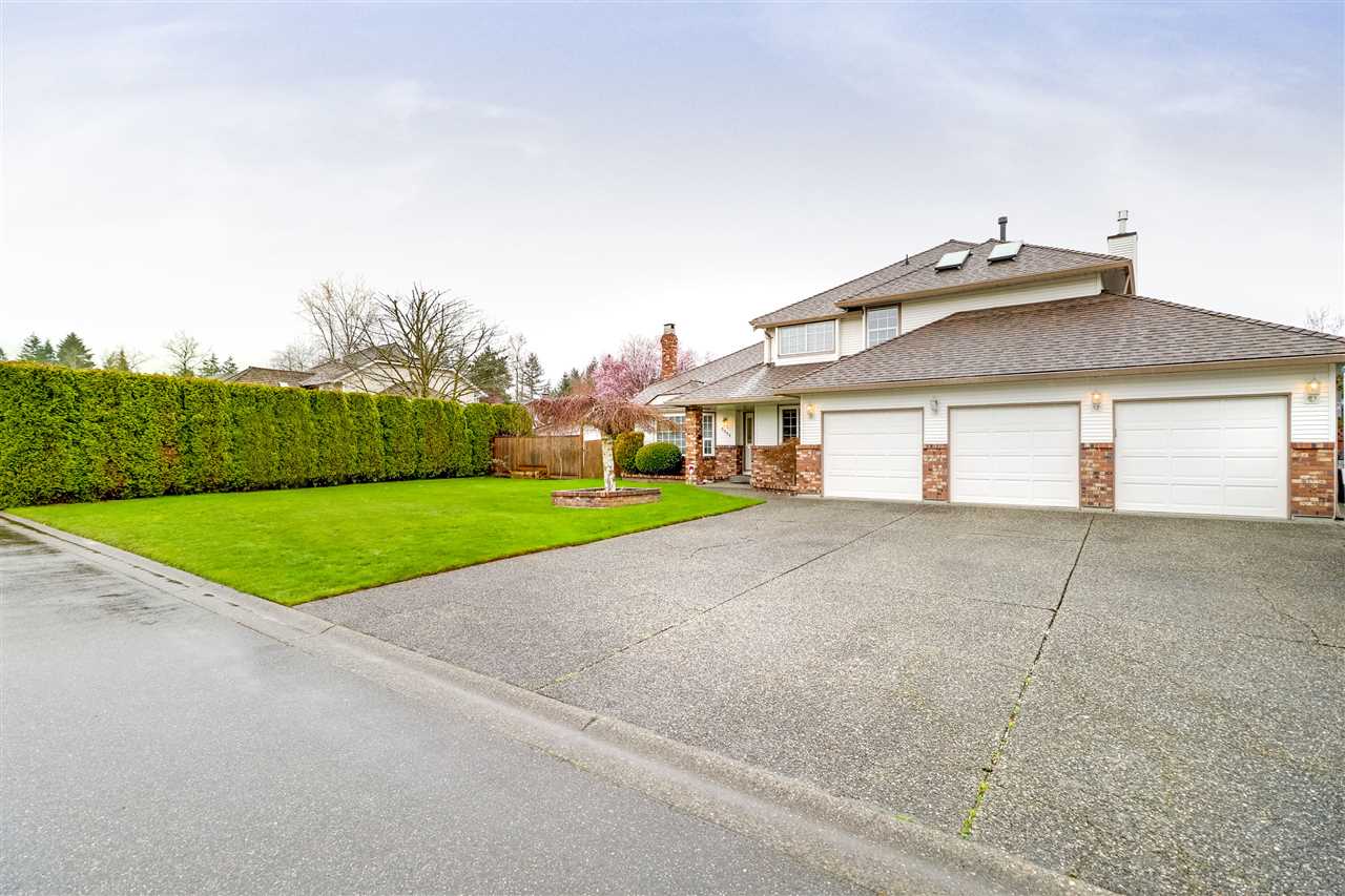 3355 197A Street, Langley, BC, V3A 7Y7 R2255369 Bruno Bezjak Real