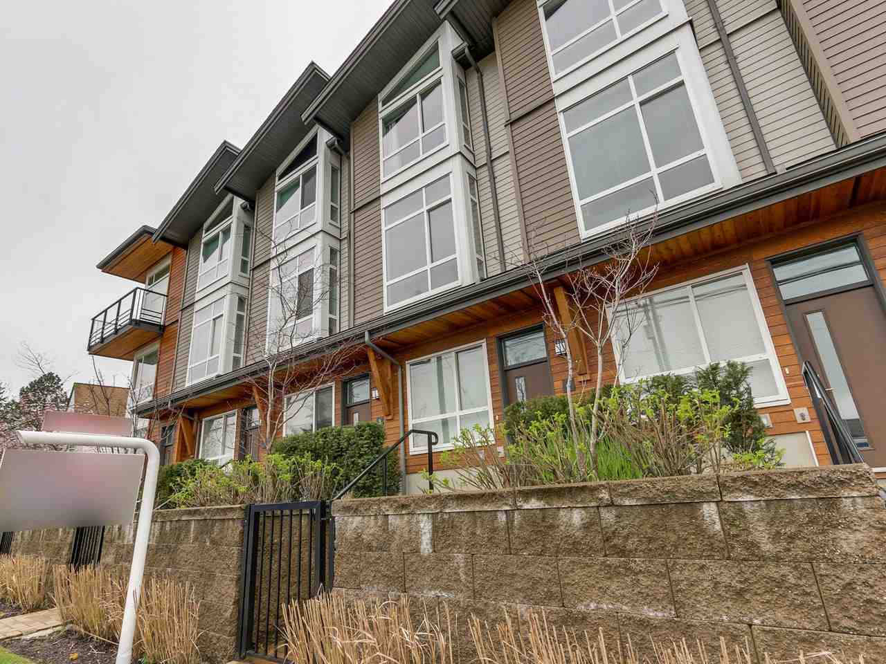 4 909 Clarke Road, Port Moody, BC, V3H 1L6 R2261027 Dawar Zada