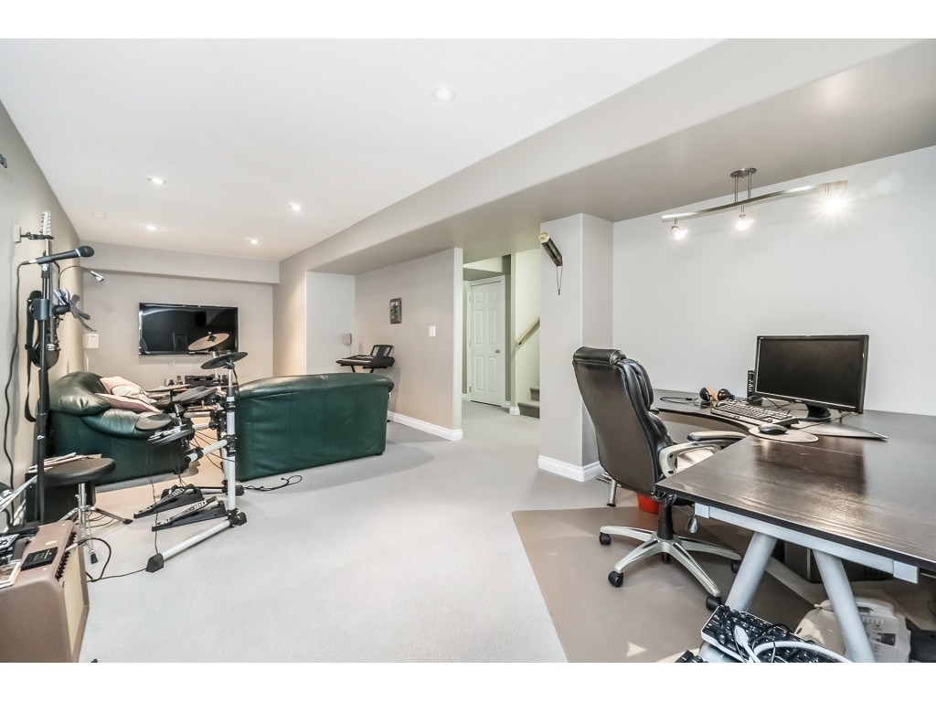 2350 Sunnyside Road, Anmore, BC, V3H 4Y5 R2286880 Milo and Michelle