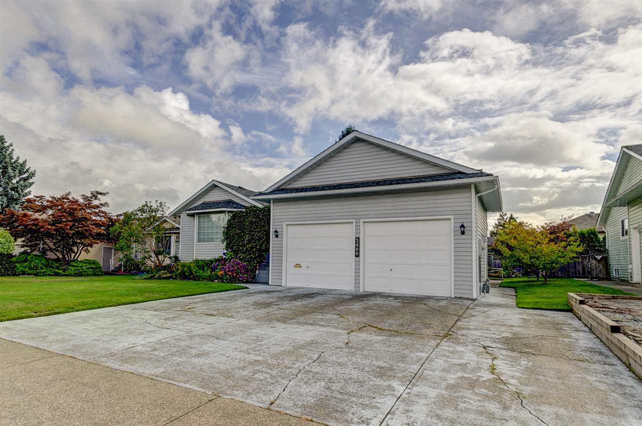 3486 Creston Drive, Abbotsford, BC, V2T 5B9 R2305577 Matt Thiessen
