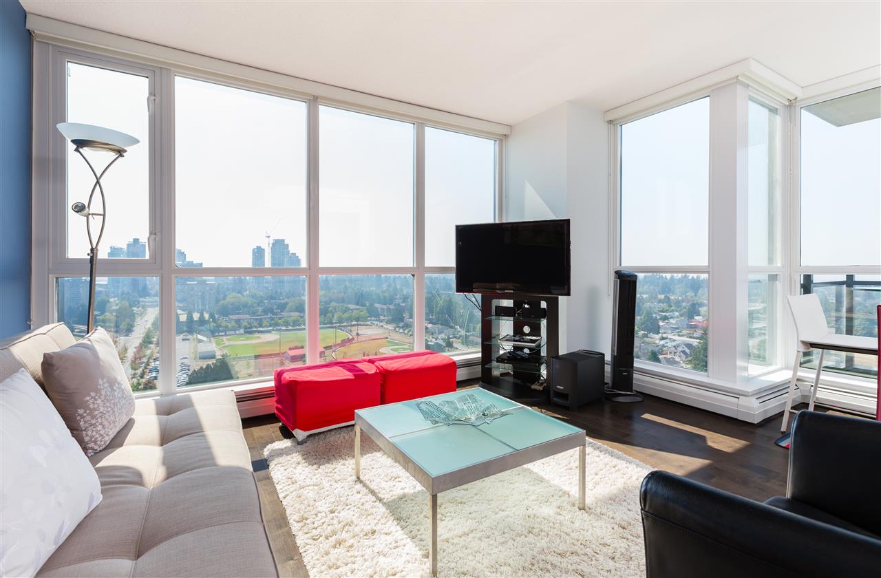  2304 10777 University Drive, Surrey, BC R2305566 Simon Lai
