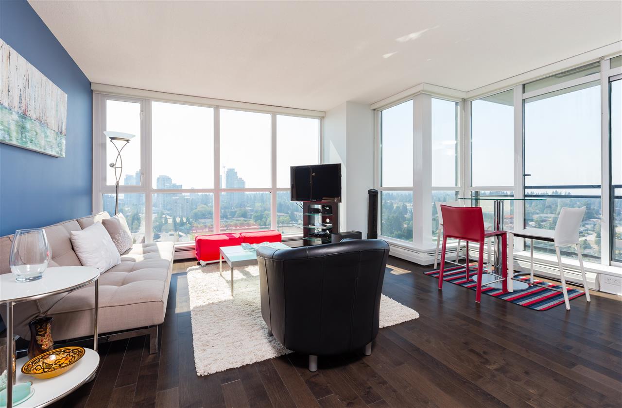  2304 10777 University Drive, Surrey, BC R2305566 Simon Lai